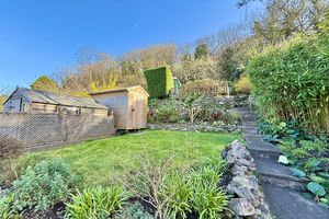 Rear Gardens- click for photo gallery